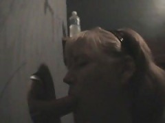 Cum slut dawn at the glory hole