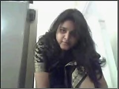 Gujrati girl Nadia exposing