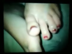 CUM ON SLEEPING GIRLS FEET